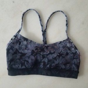 Lululemon Flow Y Bra Nulu Light Support in Blue Floral Size 4